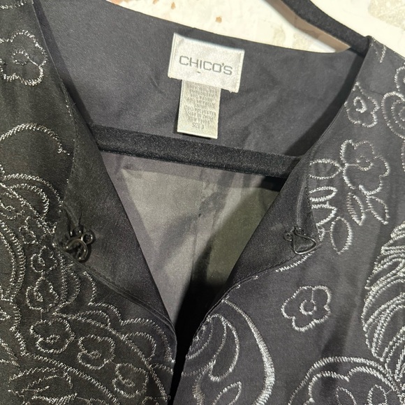 Chico's Embroidered Silk Duster Jacket Black and Silver Floral Longline Size XL - Picture 13 of 13